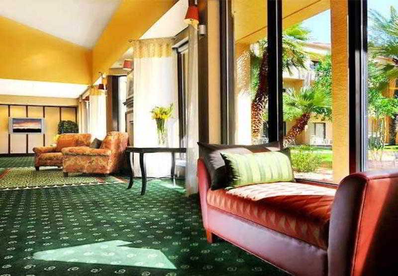 Courtyard By Marriott Phoenix Меса Экстерьер фото