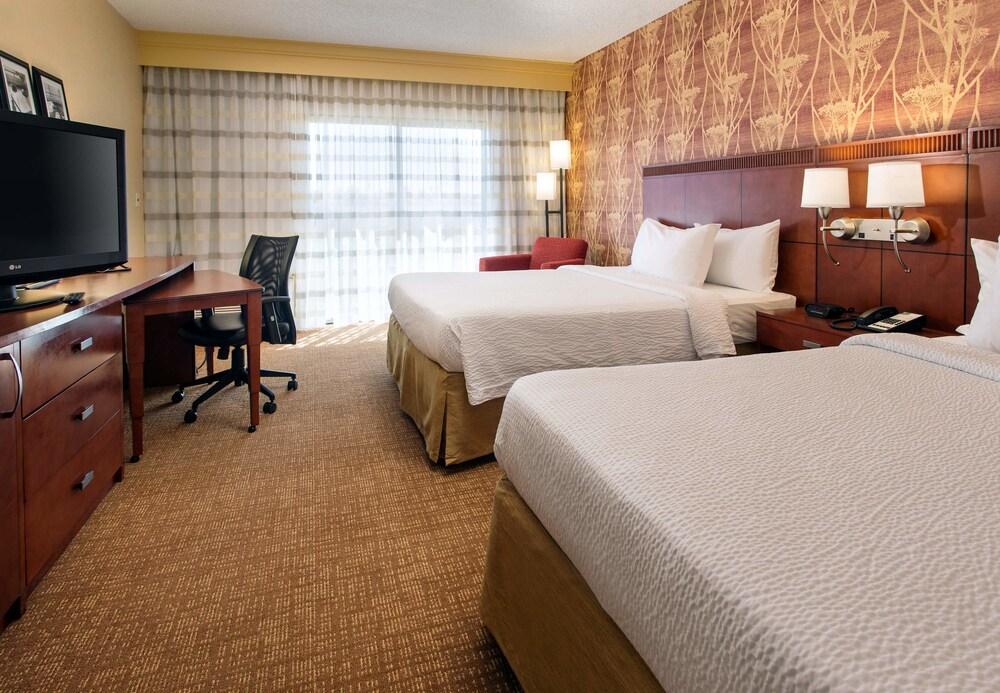 Courtyard By Marriott Phoenix Меса Экстерьер фото
