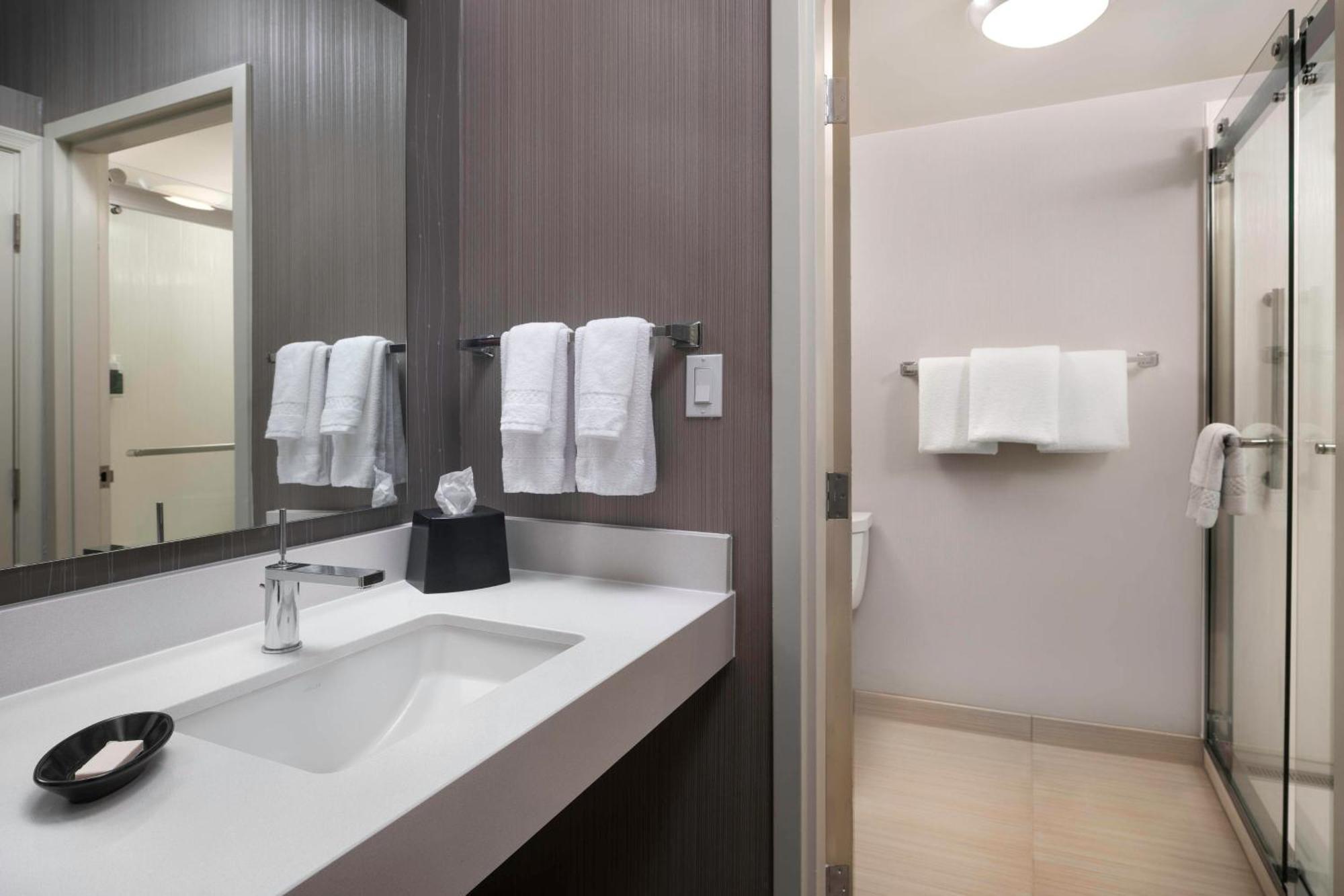 Courtyard By Marriott Phoenix Меса Экстерьер фото