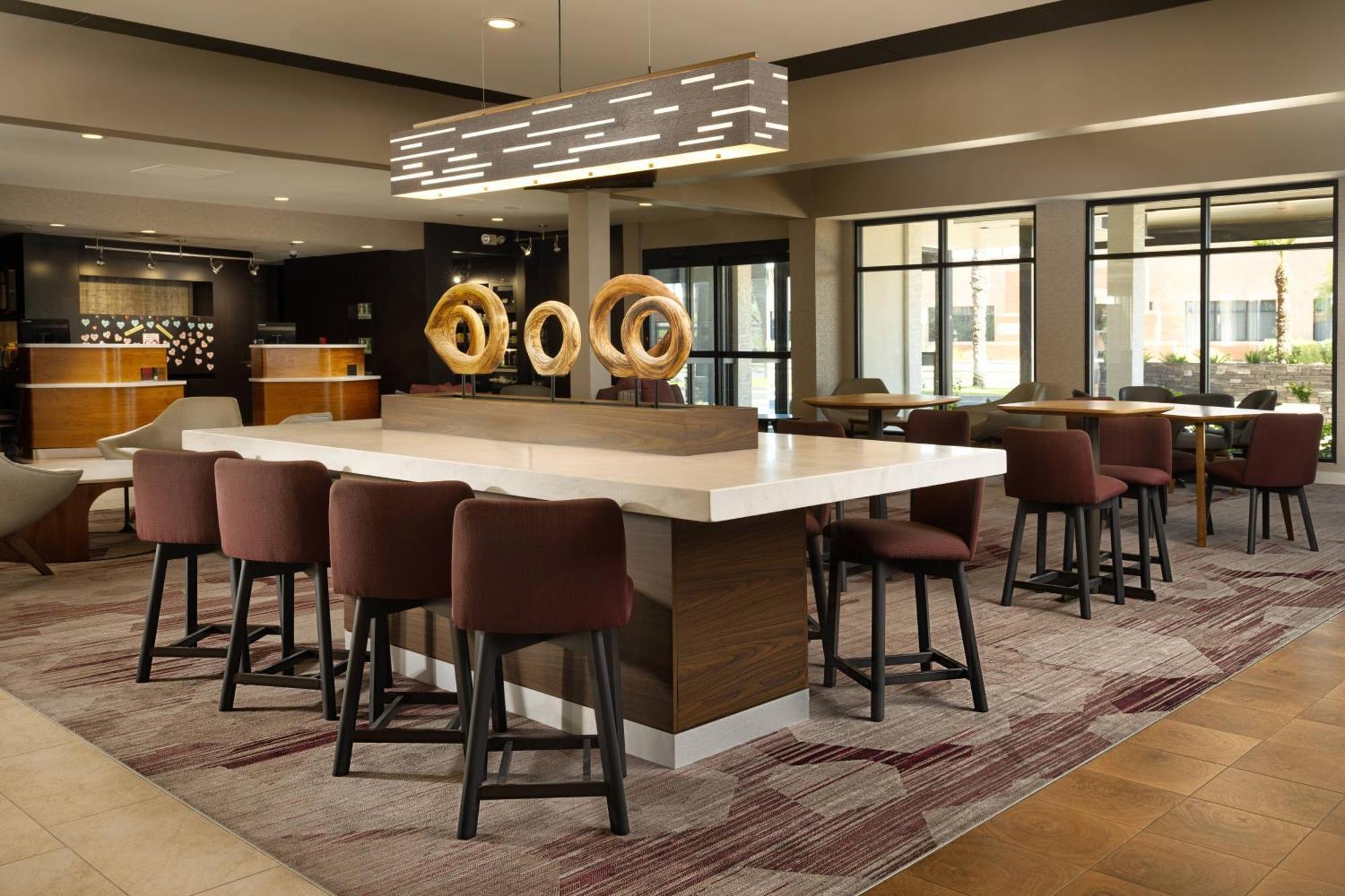 Courtyard By Marriott Phoenix Меса Экстерьер фото