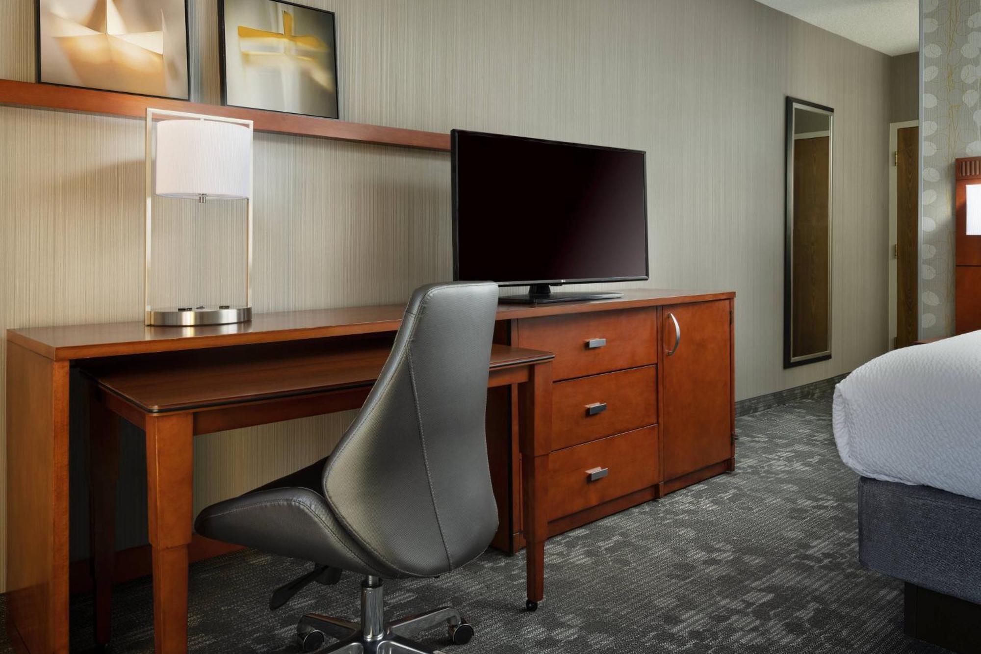 Courtyard By Marriott Phoenix Меса Экстерьер фото