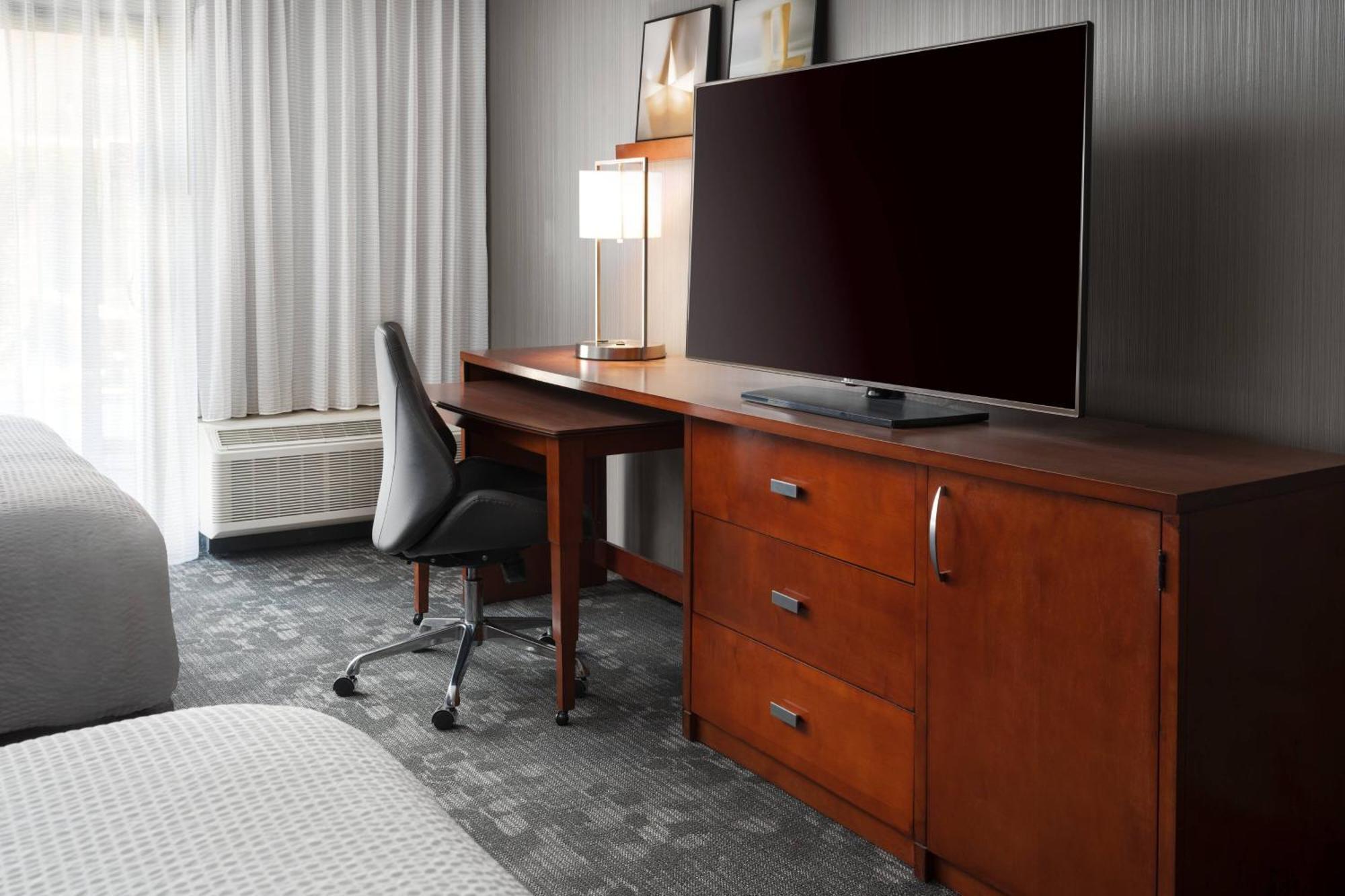 Courtyard By Marriott Phoenix Меса Экстерьер фото