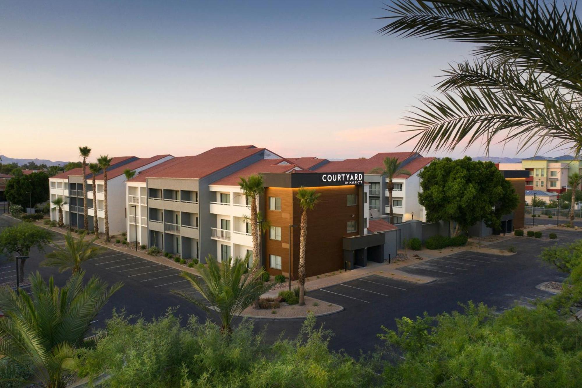 Courtyard By Marriott Phoenix Меса Экстерьер фото