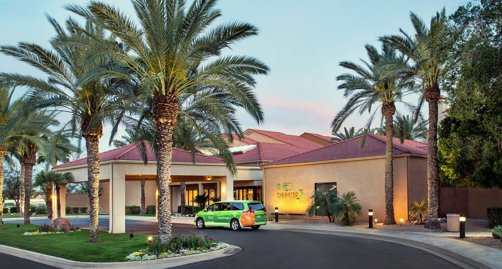 Courtyard By Marriott Phoenix Меса Экстерьер фото