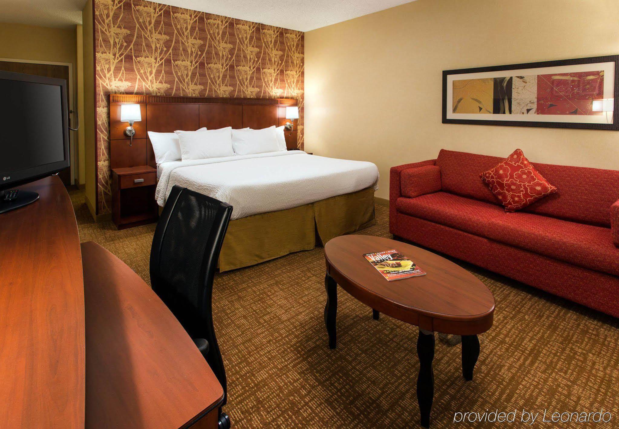 Courtyard By Marriott Phoenix Меса Экстерьер фото
